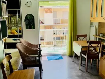 Apartamento en Amélie les Bains Palalda,Studio lumineux avec balcon, proche centre-ville et cures, parking inclus, idéal pour 2 personnes FR-1-703-155 N°948402