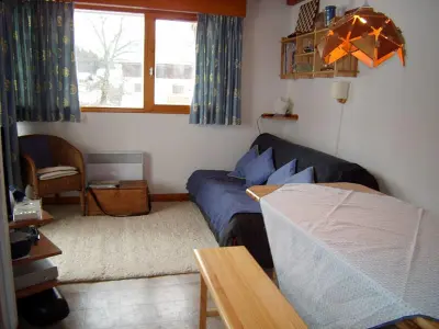 Apartamento en Crest Voland, Appartement 3 pièces, 4 pers, skis aux pieds, balcon, parking, proche village - L948978