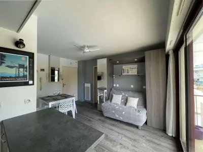 Appartement à La Rochelle, Appartement Cocooning aux Minimes avec Piscine, Balcon et Parking Privé - L950388