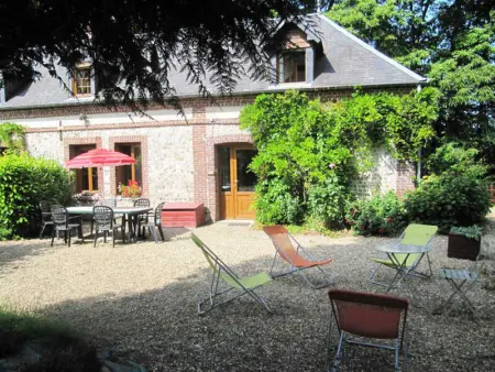 Gite à Villainville, Charmante maison avec grand jardin et jeux enfants - L950625