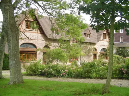 Gite à Eu, Charmant gîte près de la forêt, jardin privatif et animaux acceptés - L951242