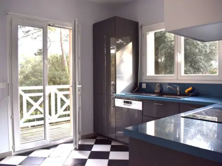 Spacieuse villa familiale avec terrasses à 500m du Bassin - Photo 4