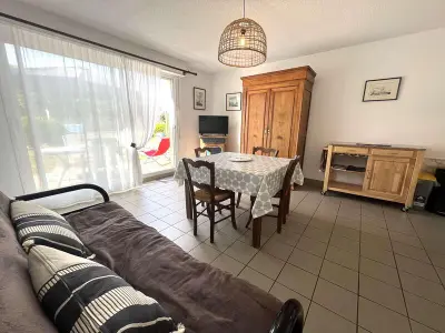 Appartement à La Forêt Fouesnant, Appartement La Forêt-Fouesnant : port, plage et restaurants à pied, terrasse et parking - L951599