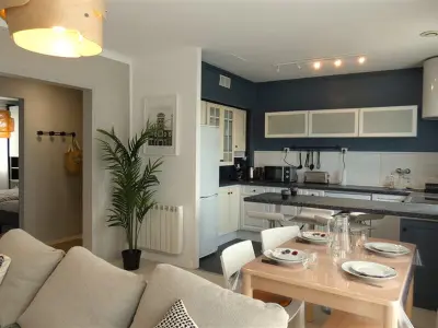 Appartement à Saint Jean de Monts, Appartement Moderne 2 Ch. - Proche Plage - Box WiFi - Tout Confort - L951687