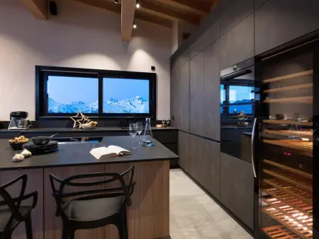 Grand chalet avec piscine intérieure, spa et salle de jeux - Photo 11