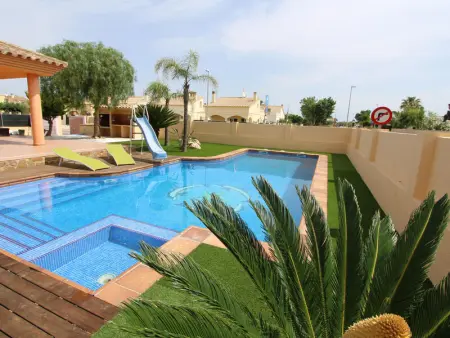 Maison à Deltebre, Maison Famille Proche Mer: Piscine Privée, Clim, Animaux Bienvenus, Plage Chiens - L952319