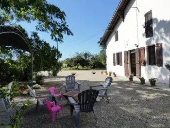 Gite à Saint Sever,Ancienne ferme rénovée avec VTT, équipements bébé et poêle à bois, au calme en pleine nature. FR-1-360-240 N°952371