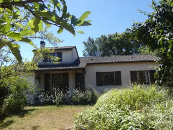 Gite à Saint Maurice sur Adour,Maison de campagne avec jardin fleuri, 3 chambres, terrasse, poêle à bois et Wifi à Saint-Maurice-sur-Adour FR-1-360-561 N°952382