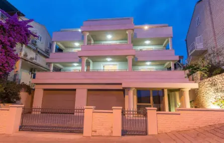 Location Appartement 4 personnes à Molunat - Photo 2