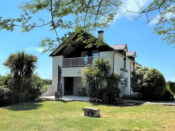 Casa rural en Andoins,Magnifique grange rénovée avec jardin clos et jeux pour enfants près de Pau FR-1-384-478 N°953289