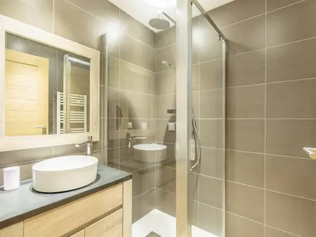 Duplex 4 étoiles avec Piscine, SPA, et Accès Pistes - 10 pers, 92 m², 3 ch + Coin Montagne - Photo 4