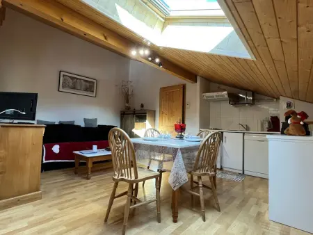 Appartement cosy avec piscine, balcon et parking - Photo 1