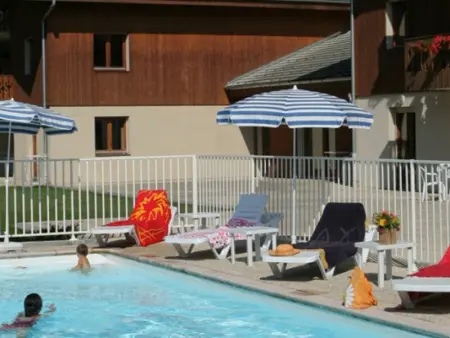 Appartement cosy avec piscine, balcon et parking - Photo 17