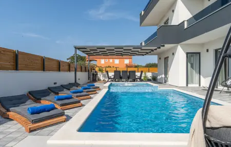 Location Maison 8 personnes à Bibinje - Photo 1