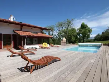 Gite à Ascarat,Maison Indépendante avec Piscine Privative et Cheminée à St Jean-Pied-de-Port FR-1-384-865 N°954626