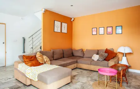 Location Maison 8 personnes à Gémenos - Photo 2