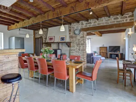 Gîte spacieux avec piscine non chauffée, salle de jeux proche Roanne - Photo 9