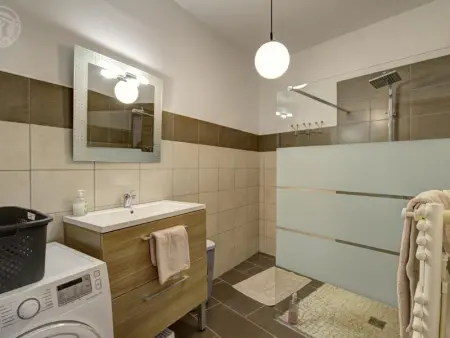 Gîte spacieux avec piscine non chauffée, salle de jeux proche Roanne - Photo 16