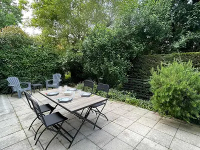 Appartement à Aix les Bains, Appartement T3 proche du lac avec terrasse, jardin, et stationnements privés - Aix-les-Bains - L955097