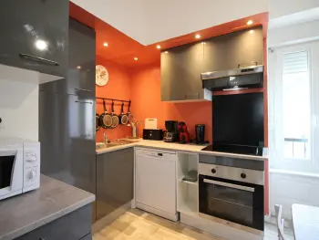 Appartement à La Bourboule,La Bourboule: Appart T3 équipé, 2 ch, 600m centre, 4 pers FR-1-608-249 N°955098