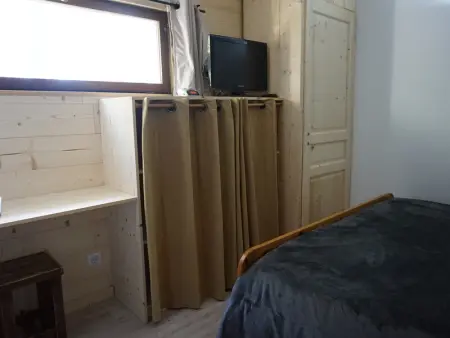 Appartement rénové avec balcon, proche centre et pistes, parking, 5-7 pers, Résidence Les Éperouses - Photo 5