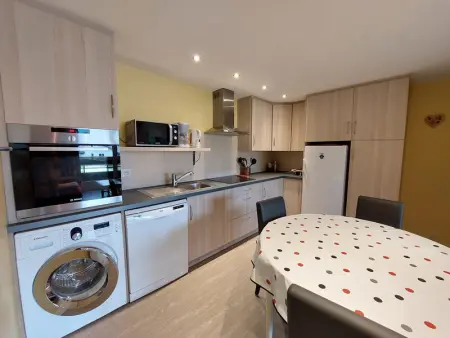 Appartement lumineux 2 chambres avec balcon au centre du village, proche pistes ski - Méaudre - Photo 1