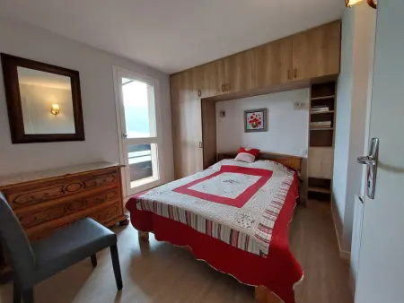 Appartement lumineux 2 chambres avec balcon au centre du village, proche pistes ski - Méaudre - Photo 5