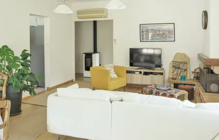 Location Maison 6 personnes à Belcodène - Photo 10