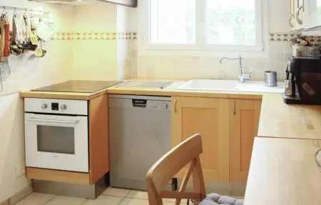 Location Maison 6 personnes à Belcodène - Photo 11