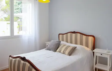 Location Maison 6 personnes à Belcodène - Photo 14