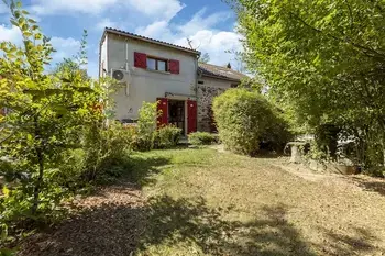 Borgoña, Casa en ROUY, LA MAISON AUX VOLETS ROUGES FR-58110-33 N°956865