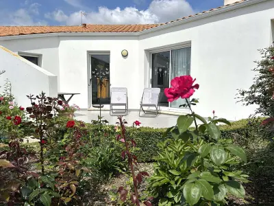 Maison à Saint Gilles Croix de Vie, Maison spacieuse proche plage avec jardin et terrasse – 3 chambres, 6 couchages, calme assuré - L956902