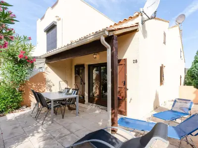 Villa à Narbonne, Studio mezzanine avec terrasse, piscine & parking à proximité de la plage - Narbonne - L957317