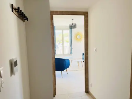 Appartement Moderne à Calvi, 2 Chambres, Parking Privé, Proche Plage et Commerces - Photo 13