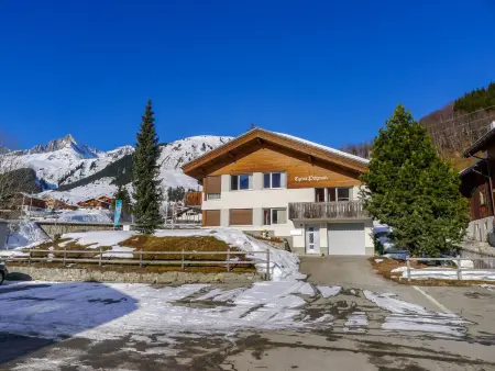 Tgesa Pitgmun, Chalet 5 personnes à Sedrun - Photo 1