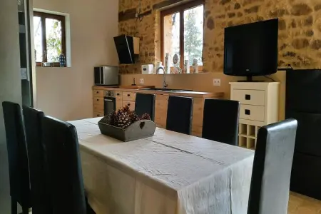 16 Chez Rambaud, Gite 5 personnes à Les Salles Lavauguyon - Photo 2