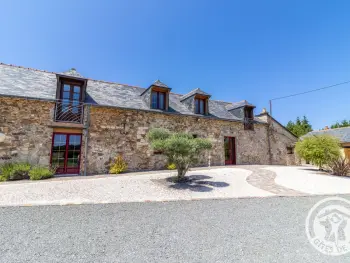 Gîte in Baugé en Anjou,Gîte familial avec piscine privée, proche d'Angers et du Zoo de La Flèche FR-1-622-65 N°957997