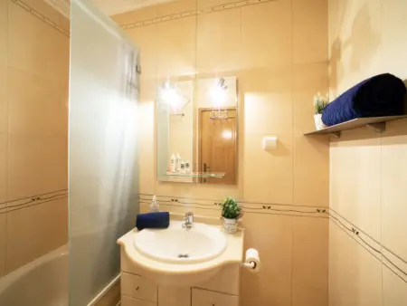 Sunny Beach Retreat, Appartement 4 personnes à Armação de Pêra - Photo 13