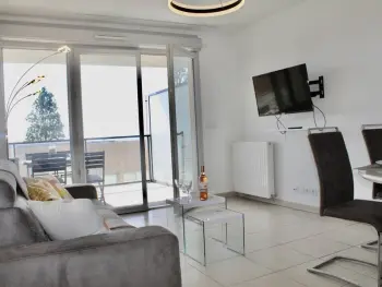 Wohnung in Villeneuve Loubet,Appartement moderne 2P climatisé avec terrasse et garage, proche commodités - Villeneuve-Loubet Plage FR-1-252A-110 N°958106