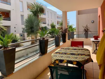 Appartement à Mèze, Splendide T3 avec Terrasse et Box Privé à 2 Pas de l'Étang de Thau - L958125