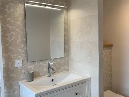 Maison rénovée avec garage et terrasses à Mèze - Photo 8