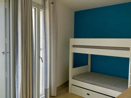 Maison rénovée avec garage et terrasses à Mèze - Photo 10