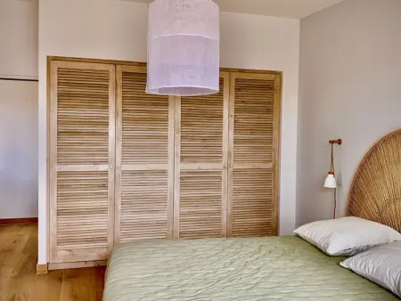 Maison rénovée avec garage et terrasses à Mèze - Photo 12