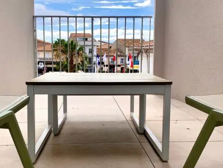 Maison rénovée avec garage et terrasses à Mèze - Photo 14