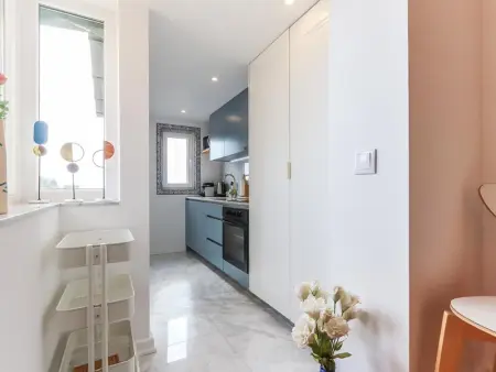 Superbe T2 avec terrasse proche centre de Lisbonne - Photo 9