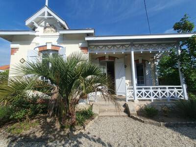Maison soulacaise à louer pour vos vacances estivales, Maison 11 personnes à Soulac sur Mer FR-1-648-154