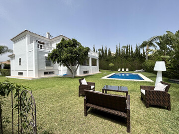 Location Villa à Marbella,Villa Maisa de Luxe à Nueva Andalucía, Marbella – Jardin, Piscine et Garage Privés ES-187-26 N°958562