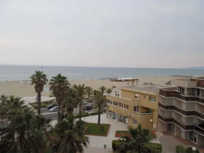 Appartement à Canet Plage, Deux-Pièces à Canet-Plage avec Parking, Loggia et Vue Mer - L959018