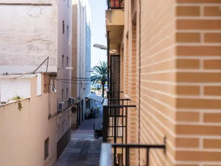 Appartement 2 chambres à 80m de la plage avec WiFi et climatisation - Photo 1