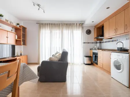 Appartement 2 chambres à 80m de la plage avec WiFi et climatisation - Photo 3